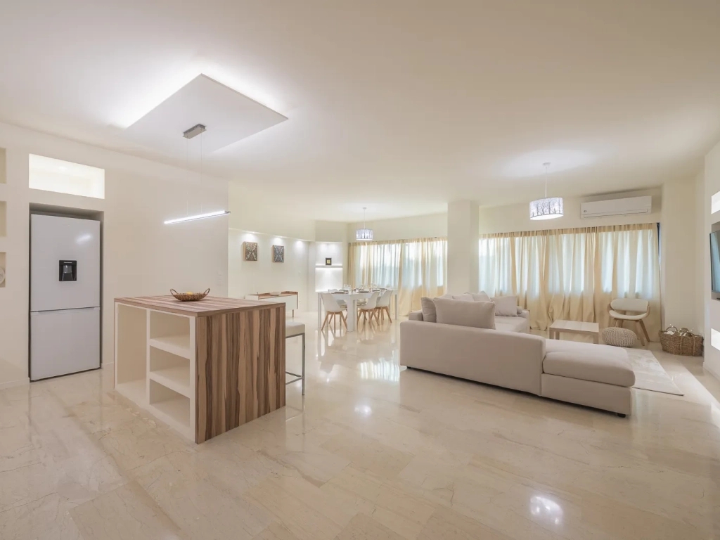 Πωλείται Διαμέρισμα 205 τ.μ.